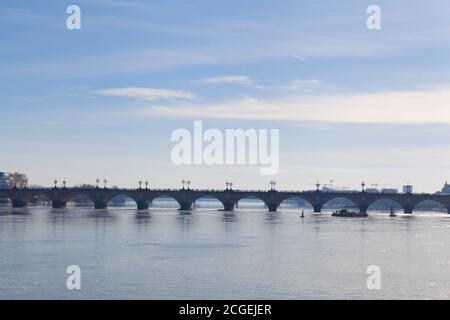 Bordeaux, Frankreich: 22. Februar 2020: Pont de pierre Stockfoto