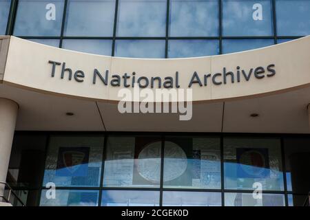 Außenansicht des National Archives in Kew, Südwesten Londons. 15 Mai 2009. Foto: Neil Turner Stockfoto