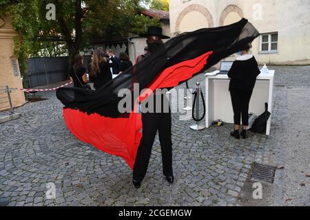 München, Deutschland. September 2020. Das Modell Papis Loveday zeigt sich auf der 'Movie meets Media' 2020 mit Director's Cut-Talk auf der Praterinsel. Quelle: Felix Hörhager/dpa/Alamy Live News Stockfoto