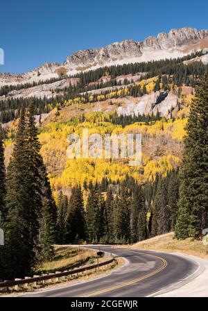 Ruby Peak und der Grand Dike von der malerischen Kebler Pass Straße aus gesehen. Stockfoto