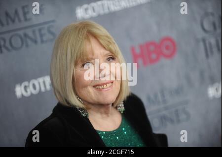 Manhattan, Vereinigte Staaten Von Amerika. März 2014. NEW YORK, NY - MÄRZ 18: Diana Rigg besucht die "Game of Thrones" Staffel 4 New York Premiere in Avery Fisher Hall, Lincoln Center am 18. März 2014 in New York City Menschen: Diana Rigg Kredit: Storms Media Group/Alamy Live News Stockfoto