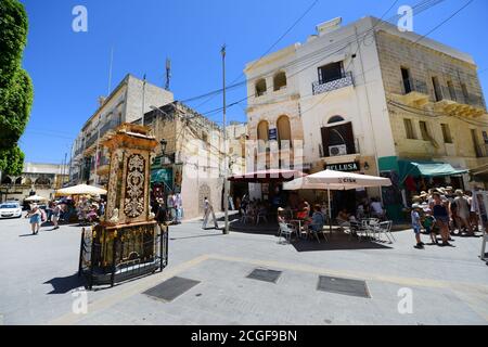 Spaziergang durch Victoria, Gozo, Malta. Stockfoto