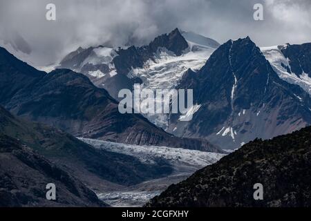 Lhasa. September 2020. Das Foto vom 10. September 2020 zeigt einen Gletscher im Baxoi County, südwestlich der Autonomen Region Tibet. Quelle: Purbu Zhaxi/Xinhua/Alamy Live News Stockfoto