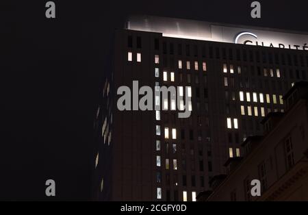 Berlin, Deutschland. September 2020. Blick auf das Bettenhaus der Charité. Quelle: Paul Zinken/dpa-Zentralbild/ZB/dpa/Alamy Live News Stockfoto