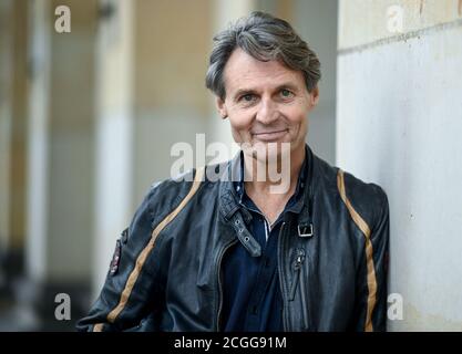 10. September 2020, Berlin: Der Schauspieler Wolfgang Bahro bei einem Fotoshooting kurz vor seinem 60. Geburtstag. Foto: Britta Pedersen/dpa-Zentralbild/ZB Stockfoto