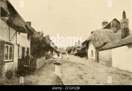 . Städte von Neu-England und Alt-England, Irland und Schottland . Aus einem Foto von pkture in an Old N, E. School,von Claude M. Fuess, Esq, Freundlichkeit Claude M. Fuess, Esq, BRECHIN H.LL, Andover theologic.U, Seminar,.Andover. Massachusetts, präsentiert in 1S65 von Bewohnern von Andover, Massachusetts, deren Vorfahren in diese Stadt aus Brechin, Schottland gekommen waren.. Foto aufgenommen von F. Frith &* Co,, England -^ Freundlichkeit Ian Forbes-Roherl.On, F-   q. OBERES CLATFORD DORF, IN DER NÄHE VON ANDOVER, ENGLANDA malerisches Stück des alten englischen Dorflebens. Stockfoto