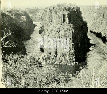 . Die Arbeit und Position der metallurgischen Chemiker; auch Verweise auf Sheffield und seinen Platz in der Metallurgie . Die Victoria Falls von der östlichen Extremität. Platte 28.. .^ Die Victoria Falls, Profilpunkt. &lt; Stockfoto