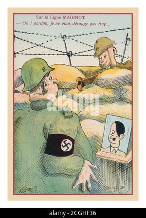 Vintage WW2 humorvolle Cartoon-Postkarte ‘Sur La Ligne MAGINOT “tut mir leid, hoffe, dass ich dich nicht zu sehr belästigen…’’ Sagt ein französischer Soldat zu einem überraschten deutschen Soldaten, der eine Hakenkreuzarmbinde trägt und ein Porträt seines Führers Adolf Hitler trägt, in seinem Graben auf der berüchtigten befestigten Maginot-Linie. Zweiter Weltkrieg der zweite Weltkrieg die Maginot-Linie, benannt nach dem französischen Kriegsminister André Maginot, war eine Linie von Betonbefestigungen, Hindernissen und Waffeninstallationen, die Frankreich in den 1930er Jahren gebaut hatte, um die Invasion Deutschlands zu verhindern. Stockfoto