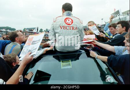 Archivbild: British Touring Car Championships in Brands Hatch am 31. August 1998, Bild aus Farbnegativ gescannt. Stockfoto