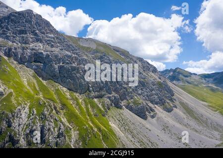 Luftaufnahme einer Felswand im Berggebiet Des gran sasso italien abruzzen Stockfoto