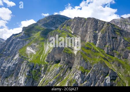 Luftaufnahme des nördlichen Gipfels des pizzo intermersoli in Das Berggebiet von gran sasso italien Stockfoto