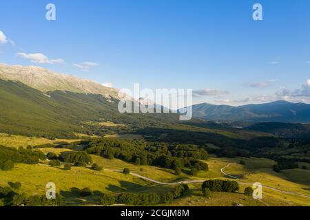 Luftaufnahme des san leonardo Passes in der majella Berggebiet abruzzen italien Stockfoto