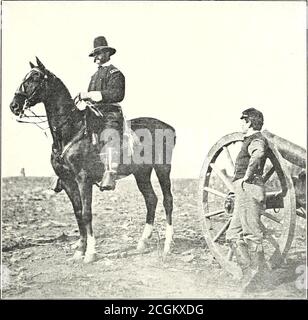 . Die fotografische Geschichte des Bürgerkrieges: In zehn Bänden. DER ZWEITE ANFÜHRER GEGEN RICHMOND Generalmajor Ambrose Everett Burnside war ein Absolvent des West Point, Erfinder des abreech-ladens Gewehr, Kommandant einer Brigade in der ersten Schlacht von Bull Run, Kopfgeldjäger von Roanoke Island und Newberne (North Carolina), und Kommandant der föderalen Linken bei Antietam. Er wurde zum Kommando der Armee der Potomac ernannt und folgte General George B. McClellan am 8,1862. November. Er war ein tapferer Soldat, war aber ein lebloser Anführer und geneigt, etwas leichtsinnig zu sein. Er drückte schnell seine Anzeige^ancetagain Stockfoto