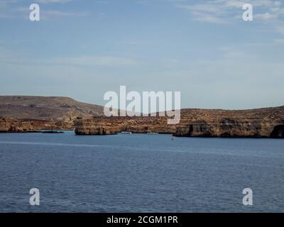 Die Küste der Insel Comino, Malta im Mittelmeer Stockfoto
