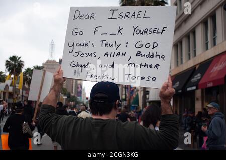 21. März 2009 Anti-Kriegs-Kundgebung und marsch in Hollywood, CA, USA. Stockfoto