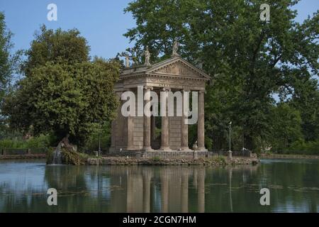 Tempio di Esculapio in den Gärten der Villa Borghese in Rom Stockfoto