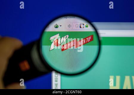 Rjasan, Russland - 11. Juli 2018: 7Up.com Website auf dem Display von PC Stockfoto