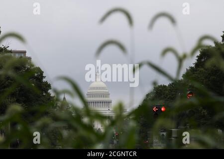 (200912) -- WASHINGTON, 12. September 2020 (Xinhua) -- das Foto vom 9. September 2020 zeigt das US-Kapitolgebäude in Washington, D.C., den Vereinigten Staaten. UM MIT DEN XINHUA SCHLAGZEILEN VOM SEPTEMBER ZU GEHEN. 12, 2020. (Xinhua/Liu Jie) Stockfoto