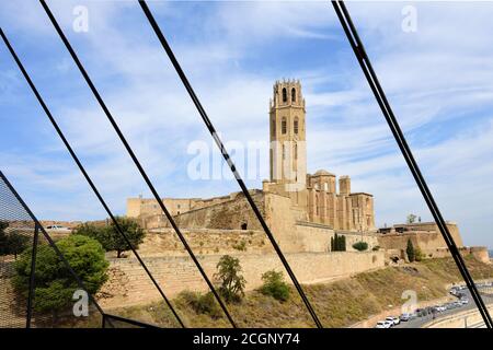 Blick auf die Kathedrale La Seu Vella, vom Aufzug, LLeida, Katalonien, Spanien Stockfoto