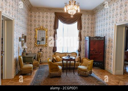 Herbst Palace Museum Interieur in Lodz, Polen, Boudoir Lady's private Wohnzimmer in 19. Jahrhundert Residenz. Stockfoto