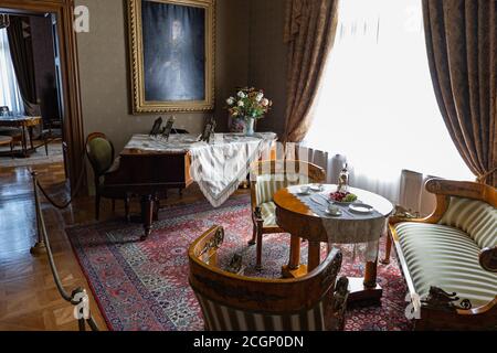 Herbst Palace Museum Interieur in Lodz, Polen, Familien-Wohnzimmer in Residenz aus dem 19. Jahrhundert. Stockfoto