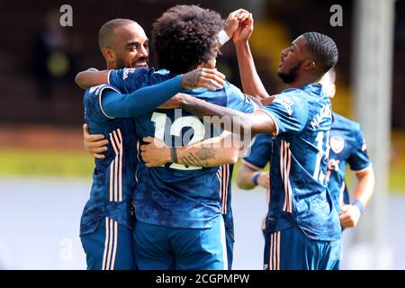 Craven Cottage, London, Großbritannien. September 2020. English Premier League Football, Fulham gegen Arsenal; Alexandre Lacazette von Arsenal feiert mit Teamkollegen, nachdem er für 0-1 in der 9. Minute aus einer Verwechslung in der Box Kredit: Action Plus Sports/Alamy Live News Stockfoto