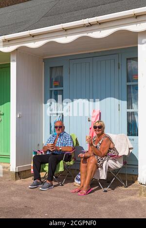 Bournemouth, Dorset, Großbritannien. September 2020. Wetter in Großbritannien: Warm mit Sonnenstrahlen, wenn Besucher an die Küste fahren, um die Sonne an den Stränden von Bournemouth zu genießen. Quelle: Carolyn Jenkins/Alamy Live News Stockfoto