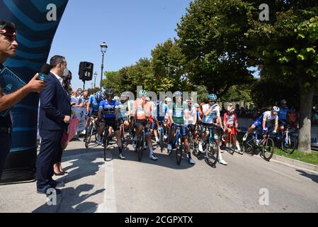 Senigallia, Italien. 12. Sep, 2020. senigallia, Italien, 12 Sep 2020, Rennstart während 6^ Tappa Castelfidardo - Senigallia - Radsport Tirreno Adriatico - Credit: LM/Roberto Bartomeoli Credit: Roberto Bartomeoli/LPS/ZUMA Wire/Alamy Live News Stockfoto