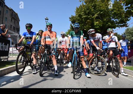 Senigallia, Italien. 12. Sep, 2020. senigallia, Italien, 12 Sep 2020, Rennstart während 6^ Tappa Castelfidardo - Senigallia - Radsport Tirreno Adriatico - Credit: LM/Roberto Bartomeoli Credit: Roberto Bartomeoli/LPS/ZUMA Wire/Alamy Live News Stockfoto