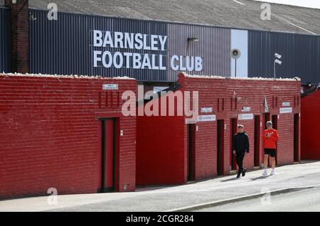 Ein allgemeiner Blick um das Oakwell Stadium, Heimstadion von Barnsley vor dem heutigen Sky Bet Championship-Spiel gegen Luton Town. Stockfoto