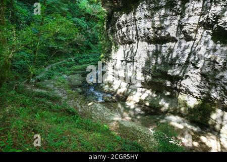 das tal des flusses orfento im Bergkomplex majella in den abruzzen italien Stockfoto