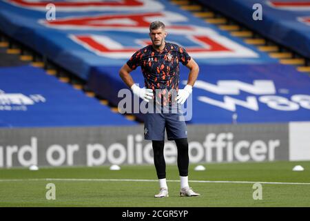 Selhurst Park, London, Großbritannien. September 2020. English Premier League Football, Crystal Palace versus Southampton; Torwart Fraser Forster of Southampton während des Vormatches Aufwärmen Credit: Action Plus Sports/Alamy Live News Stockfoto