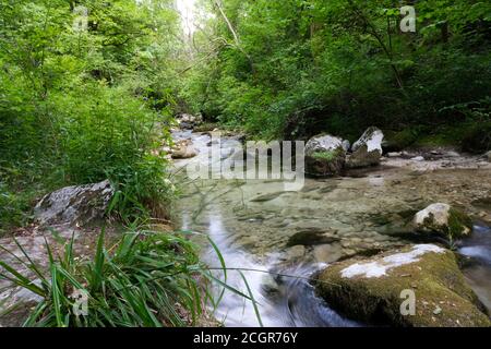 das tal des flusses orfento im Bergkomplex majella in den abruzzen italien Stockfoto