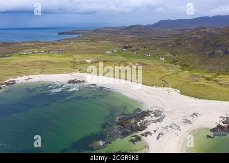 Luftaufnahme des Sanna Strandes auf der Halbinsel Ardnamurchan, Highland Region, Schottland, Großbritannien Stockfoto