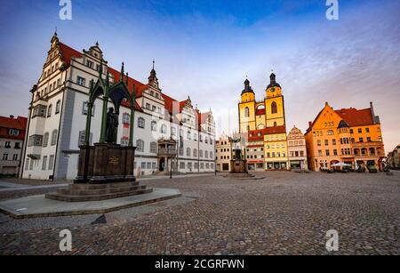 Marktplatz der Lutherstadt Wittenberg in Sachsen-Anhalt, Deutschland. Berühmt für seine enge Verbindung mit Martin Luther und der protestantischen Reformation Stockfoto