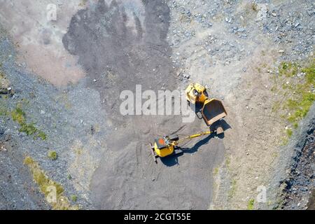 Baustelle gelbe Bagger Luftbild Stockfoto