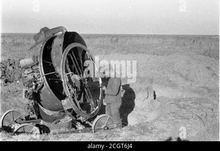 2. Weltkrieg Wehrmacht Luftwaffe FLAK-Scheinwerfer / Flakscheinwerfer / 152 cm - 2. Weltkrieg / 2. Weltkrieg Deutsche Luftwaffe Sperry 60 Zoll Flak-Scheinwerfer Stockfoto