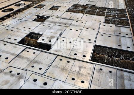 Plasmaschneiden im Werk. Blech geschnitten. Details. Stockfoto