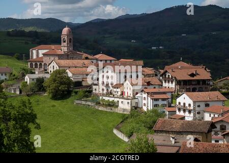 Stadt Ziga im Baztan-Tal, Provinz Navarra, Spanien Stockfoto