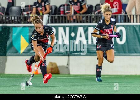 Amstelveen, Niederlande. September 2020. AMSTELVEEN, 09-09-2020, Hockey Dames Hoofdklasse, Seizoen 2020-201. Veranstaltungsort: Wagener Stadion. Charlotte Adegeest während des Spiels Amsterdam - HGC. Kredit: Pro Shots/Alamy Live Nachrichten Stockfoto