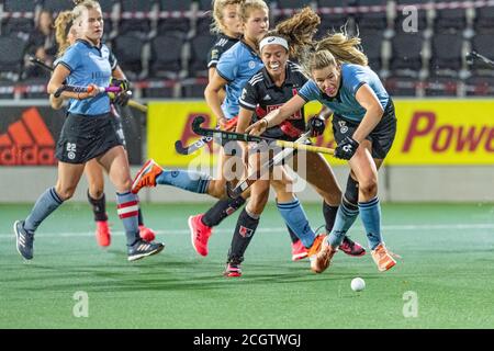 Amstelveen, Niederlande. September 2020. AMSTELVEEN, 09-09-2020, Hockey Dames Hoofdklasse, Seizoen 2020-201. Veranstaltungsort: Wagener Stadion. Während des Spiels Amsterdam - HGC. Kredit: Pro Shots/Alamy Live Nachrichten Stockfoto