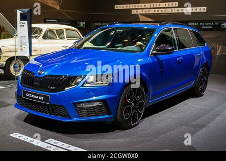 FRANKFURT, Deutschland - Sep 11, 2019: Skoda Octavia RS Auto auf der Frankfurter Automobilausstellung IAA 2019 präsentiert. Stockfoto