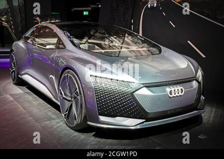 FRANKFURT, Deutschland - 11.September 2019: Audi AI CON autonomen Luxus Limousine auf der Frankfurter Automobilausstellung IAA 2019 präsentiert. Stockfoto