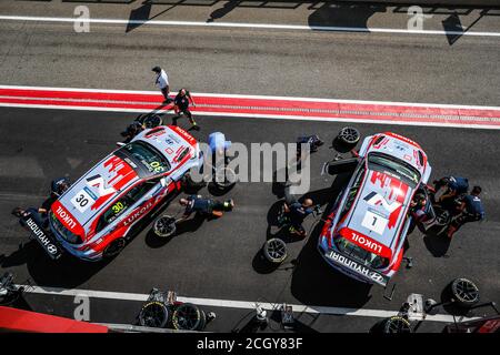 30 Tarquini Gabriele (ita), BRC Hyundai N LUKOIL Squadra Corse, Hyundai i30 N TCR, Aktion 01 Michelisz Norbert (hun), BRC Hyundai N LUKOIL Squadra Cor Stockfoto