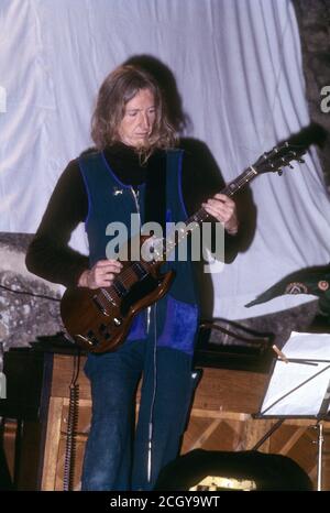 Daevid Allen bei einer Jam-Session in der Stadt Deia, wo sie 1979 wohnten. Mallorca. Spanien Stockfoto