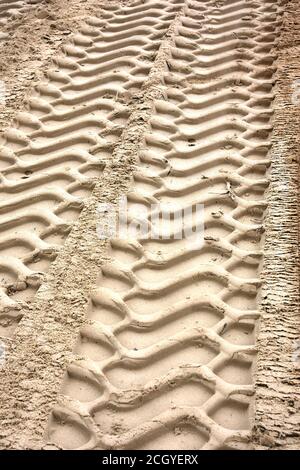 Reifenspuren im sand Stockfoto