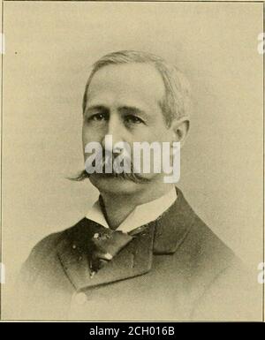 . The Street Railway review . ty& Brighton Railroad Company.als Sekretär des Unternehmens blieb er zweiundzwanzigJahre in der Straßenbahnarbeit. Ich war einer der wenigen Straßenbahner, sagt Mr. Woodworth, der vor zehn oder zwölf Jahren nach Bos-Ton ging und dieAmerican Street Railway Association organisierte. (Es war vor dreißig Jahren. Das erste Treffen fand am 12. Dezember 1882 in Bostonstatt. – Ed.) Die Hauptbeweger bei der Gründung der Vereinigung waren:Herr. Lettell, dann von Louisville; Watson, von Buffalo; Cleminshaw, von Troy; George B. Kerper, von Cincinnati; Walsh, von St. Louis; Clegg, von Da Stockfoto