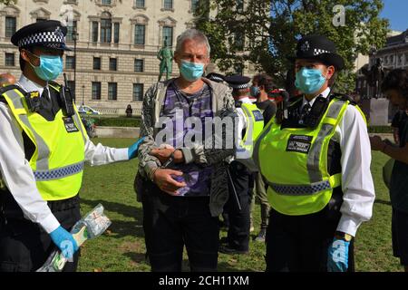 Westminster - London (UK), September 10 2020: Extinction Rebellion protestiert gegen den globalen Klimawandel. Dies ist der letzte Tag eines 10-tägigen Massenproteste. Stockfoto