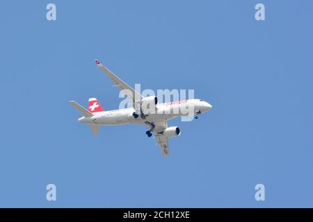 Swiss (ist die Flaggenträger der Schweiz), Airbus A220-300 Stockfoto