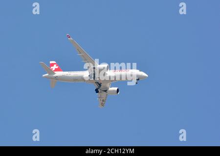 Swiss (ist die Flaggenträger der Schweiz), Airbus A220-300 Stockfoto